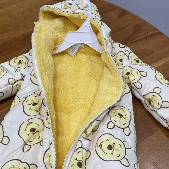 COPY - NWT. Disney Baby, size 6-9 months, Winnie the Pooh, snowsuit. - Picture 10 of 16